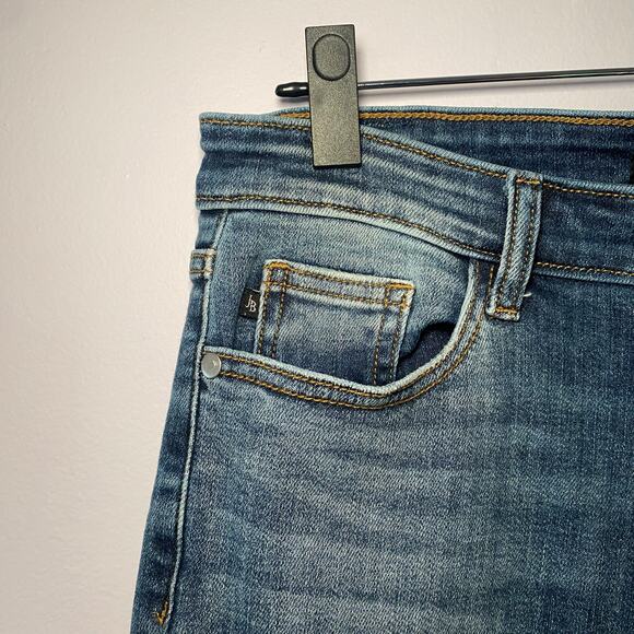 Judy Blue Slim Fit Medium Wash Straight Jeans Skinny Straight Women size 7 / 28 - Picture 5 of 11